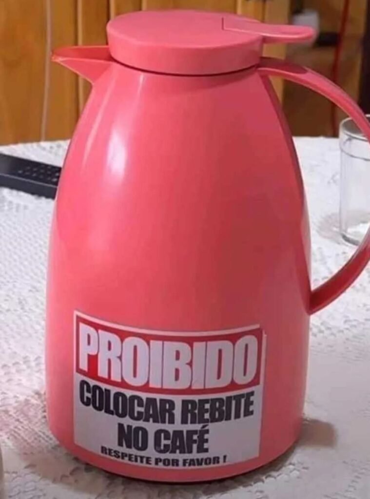 62 placas engraçadas: as mais hilárias que provam que se tem placa, tem história placas-engraçadas-se-tem-placa-tem-história