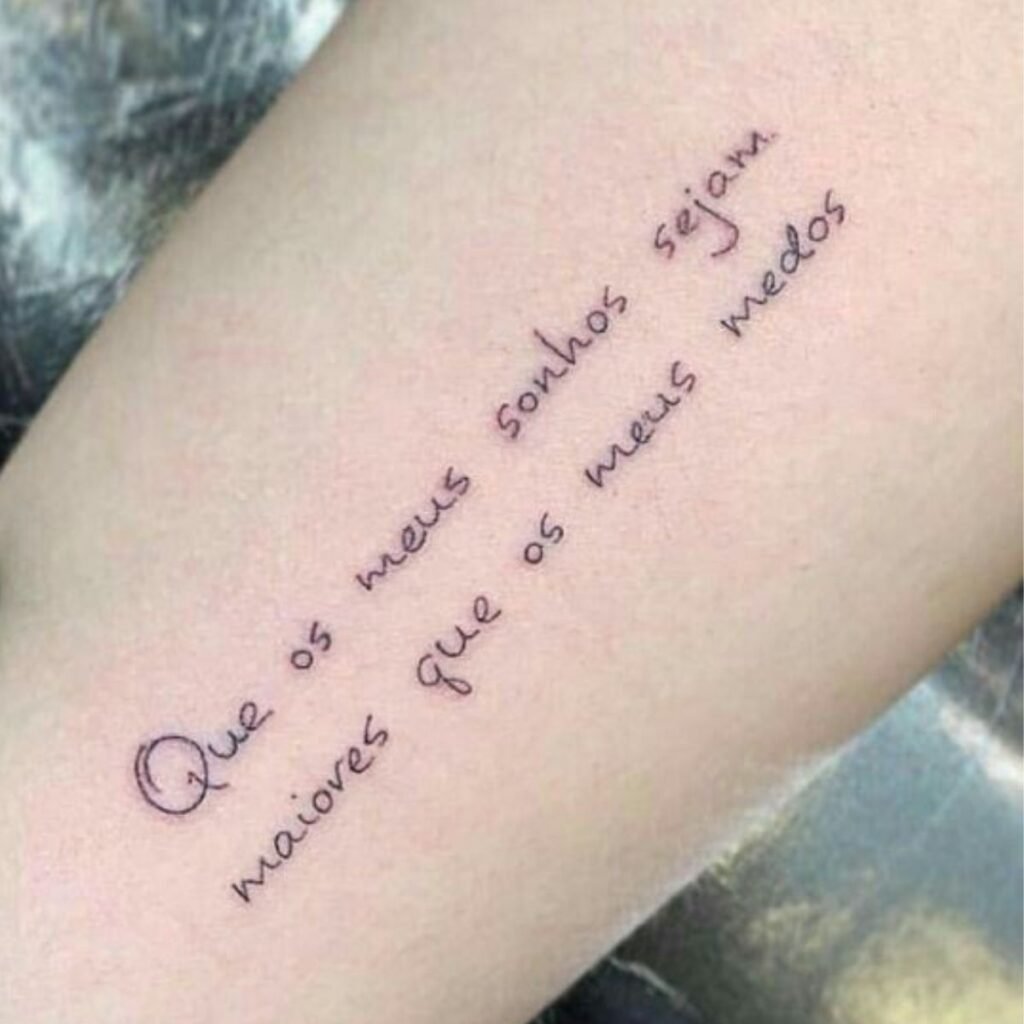101 frases para tatuagem que são perfeitas para eternizar sentimentos e momentos frases-para-tatuagem