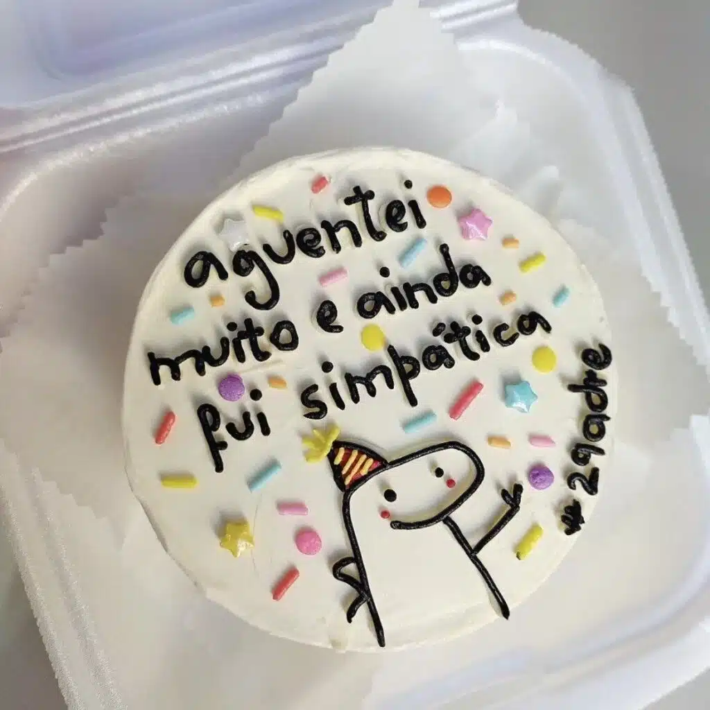 70 ideias de bentô cake de aniversário criativas e cheias de personalidade bento-cake-aniversario-flork