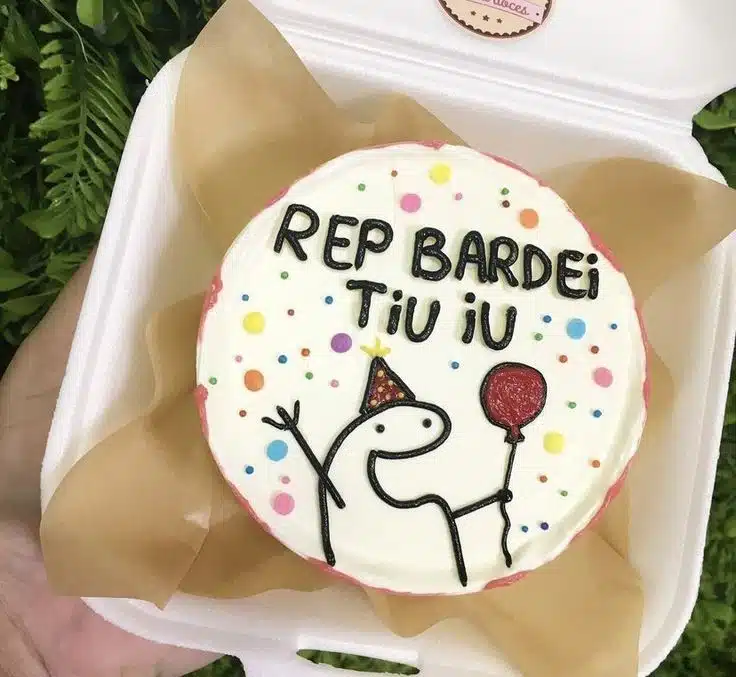 70 ideias de bentô cake de aniversário criativas e cheias de personalidade bento-cake-aniversario-flork