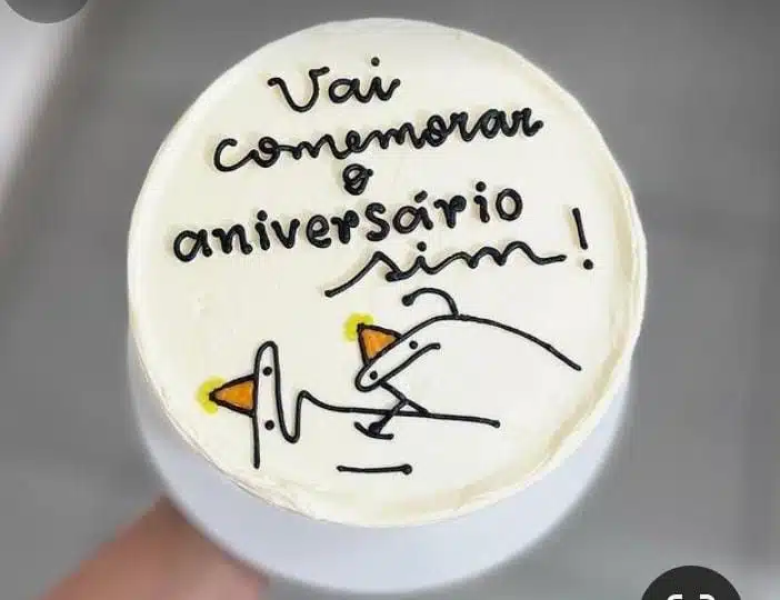 70 ideias de bentô cake de aniversário criativas e cheias de personalidade bento-cake-aniversario-flork